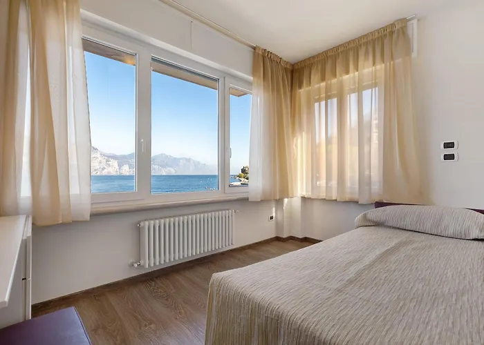 Διαμέρισμα New Charming Bianca Brenzone sul Garda