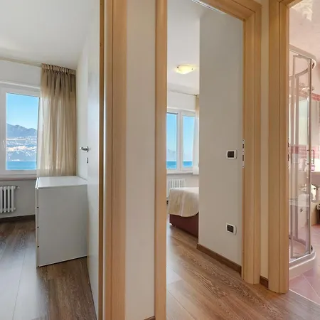 New Charming Bianca Apartment Brenzone sul Garda