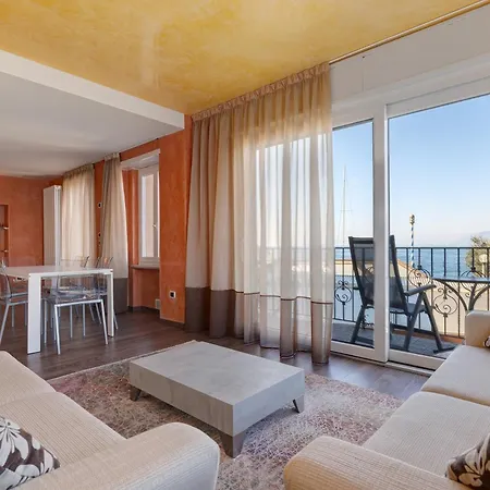 New Charming Bianca Apartment