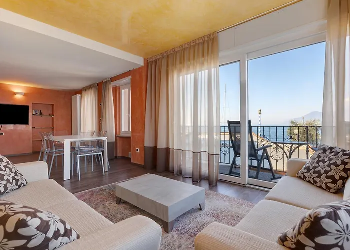 New Charming Bianca Apartament